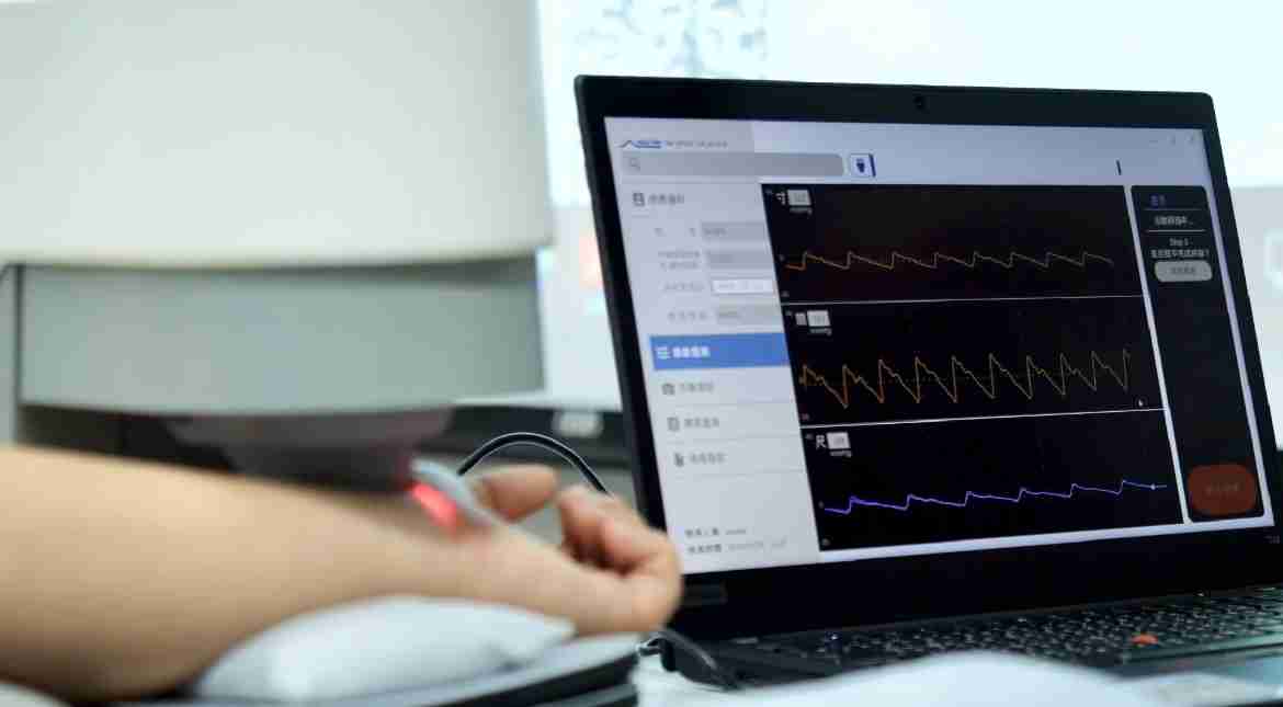 z6mg·人生就是博耘康以高解析与拟真的显示技术，，，将其应用于中医检测，，提供“中医数位化检测方案”，，，使传统中医检测结果数据化与可视化