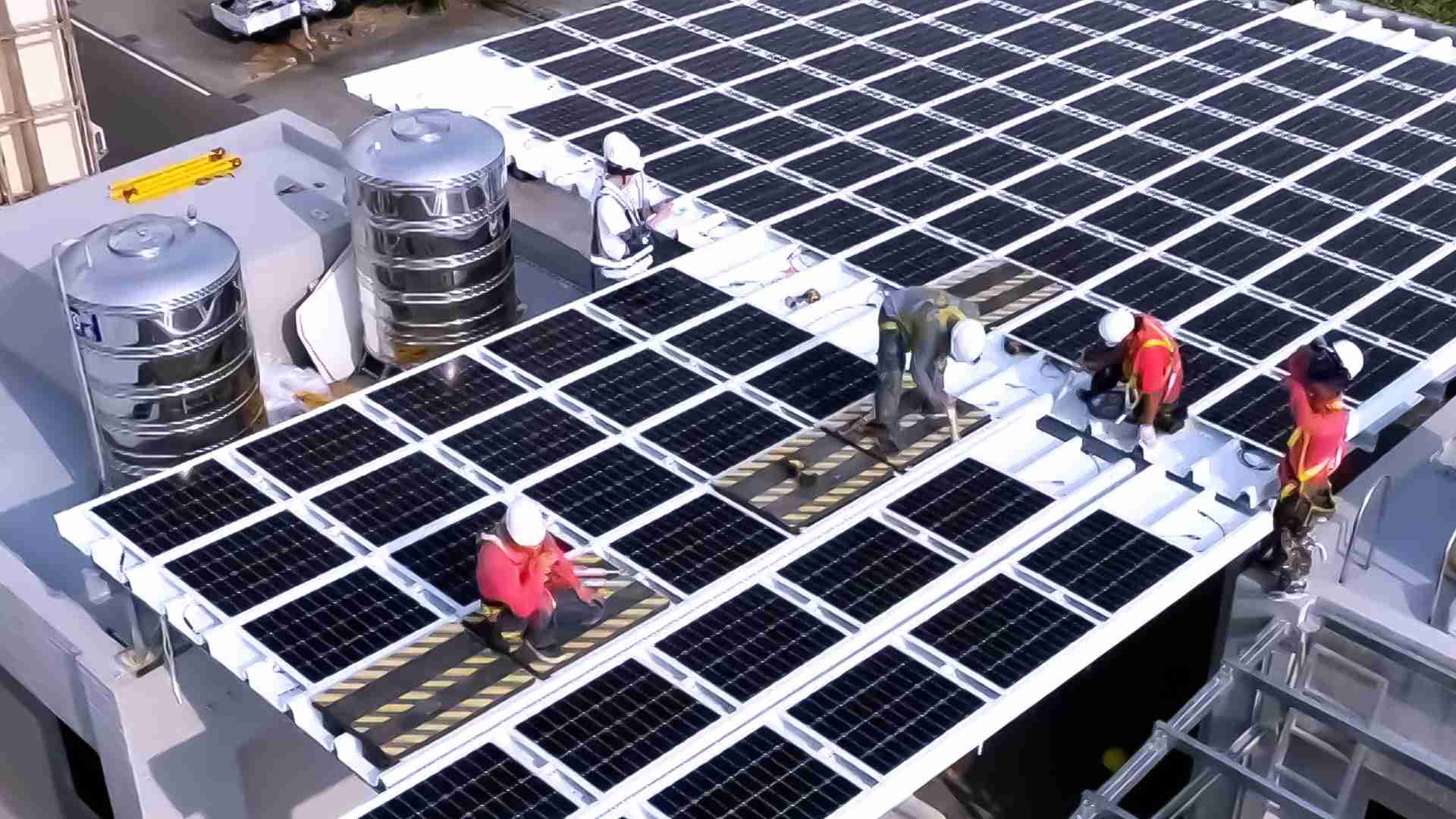 z6mg·人生就是博着力于替代能源之技术研发，，，如光电浪板的相关制程、、设备与产品，，，，其中所开发之光电整合型浪板，，，，减少传统金属支架安装，，，更提升耐候度，，可广泛运用于多元场域，，并辅助建筑达到净零碳排目标